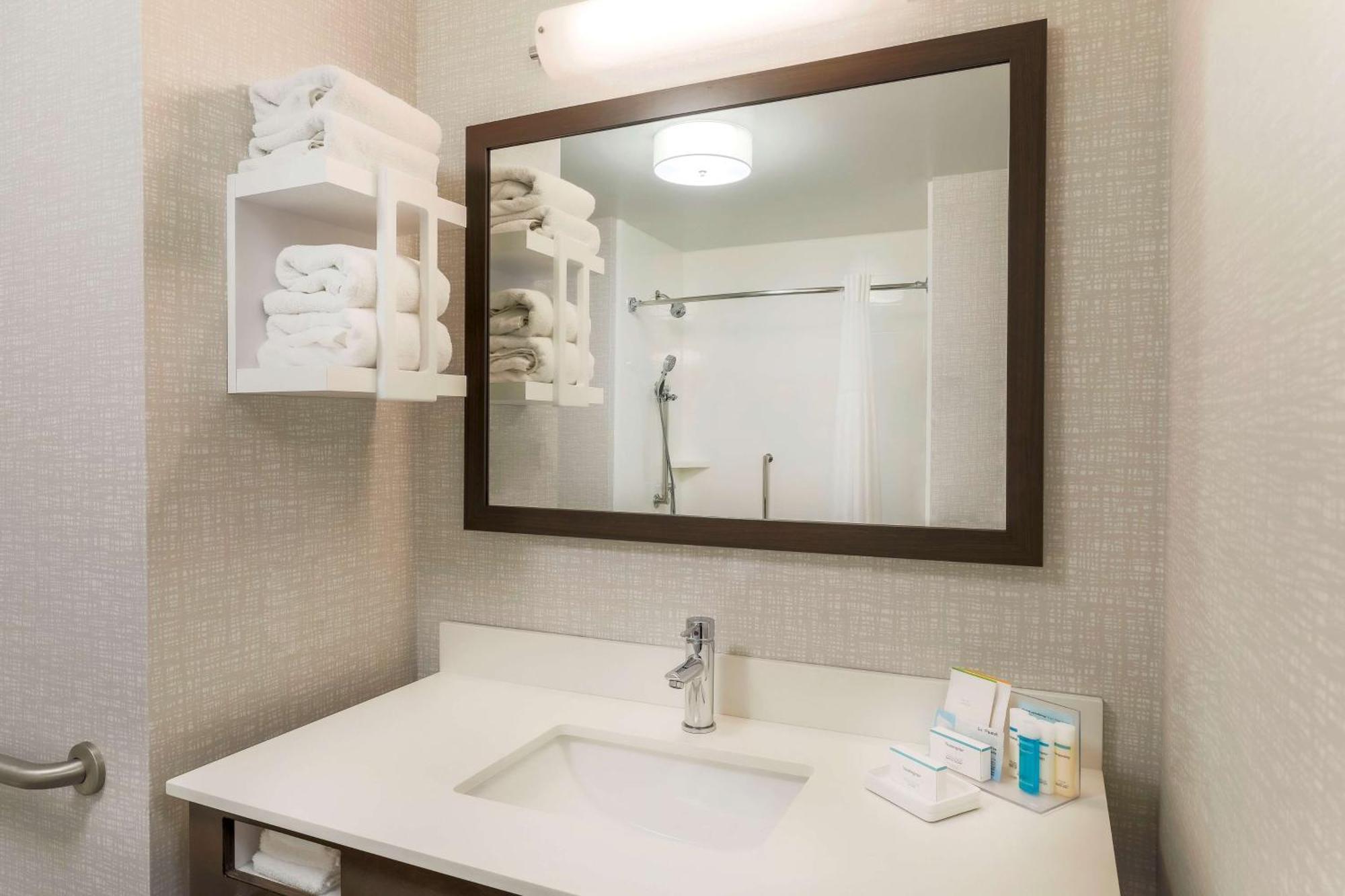 Hampton Inn & Suites Pittsburgh Downtown Zewnętrze zdjęcie