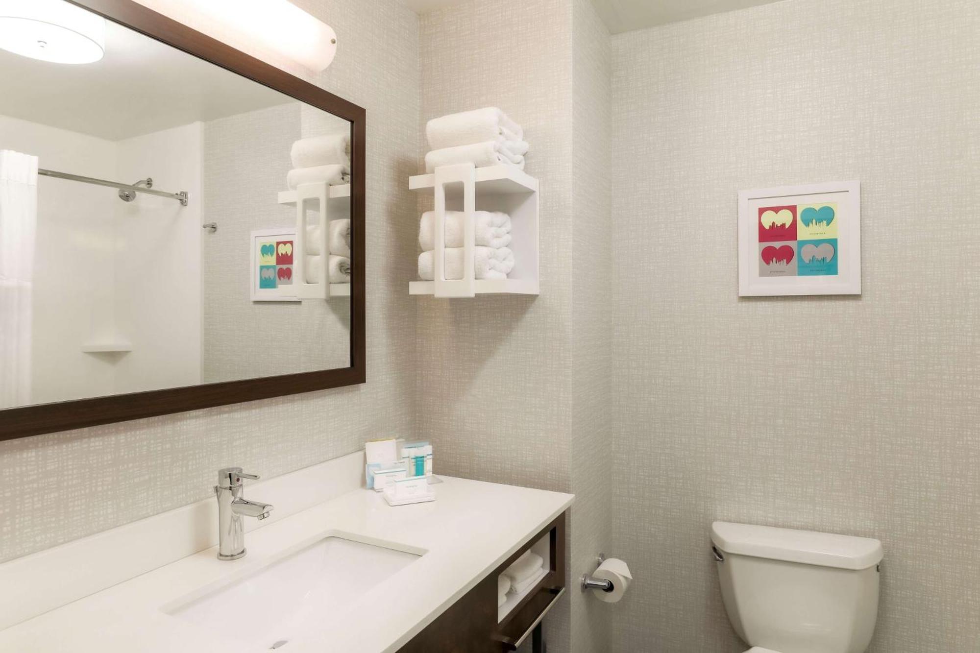 Hampton Inn & Suites Pittsburgh Downtown Zewnętrze zdjęcie